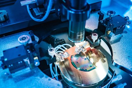 process monitoring in semiconductor industry, example silicium wafer